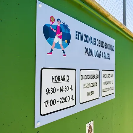 منزل للإقامة 2 Bd Pool Padel *