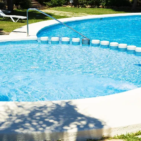 2 Bd Pool Padel Denia
